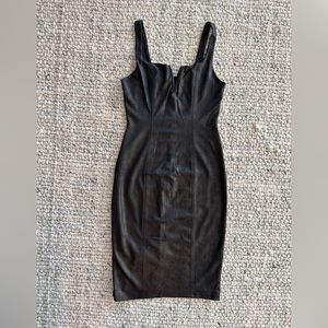 Bebe bodycon midi short sleeves cocktail dress v front cut size medium